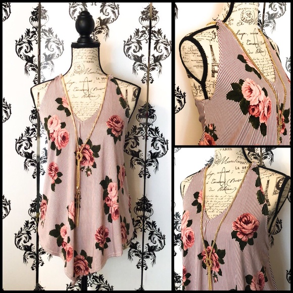 🌸 NWT! Gorgeous Floral Tank W/Necklace! - Picture 2 of 6
